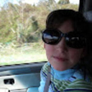 Meet your Posher, Casandra